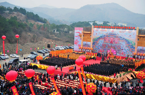 武漢報恩禅寺隆重舉行本煥長(cháng)老舍利回鄉供奉祈福大典